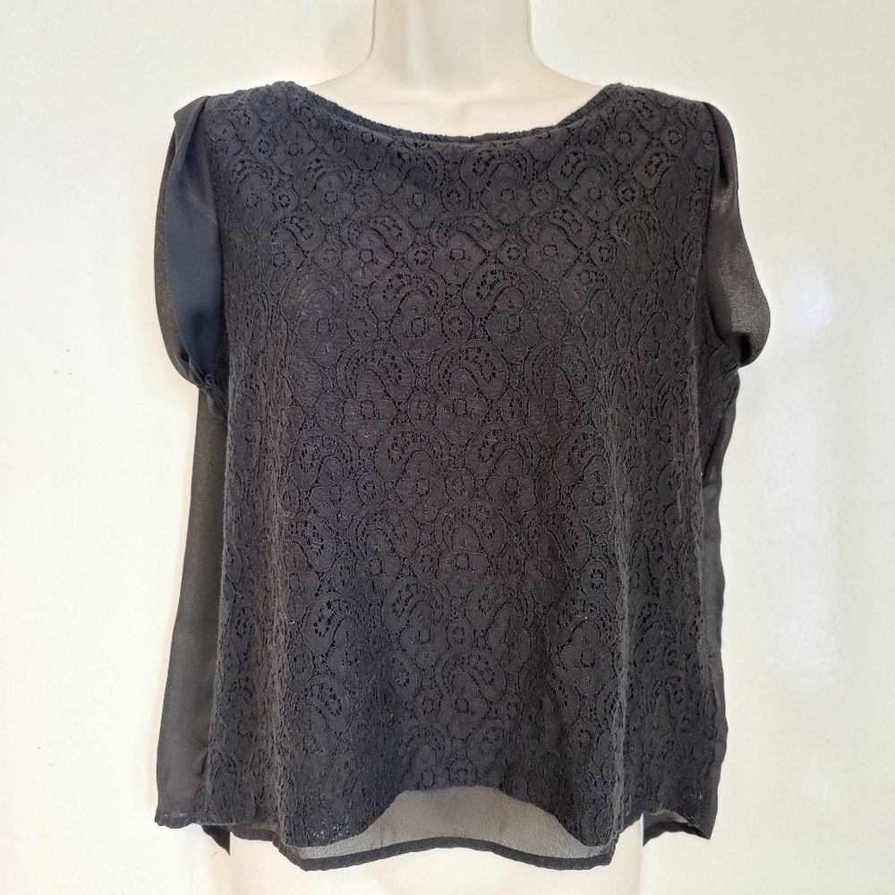 Ellen Tracy intricate black blouse 🖤🤍 (Medium / 6-8)